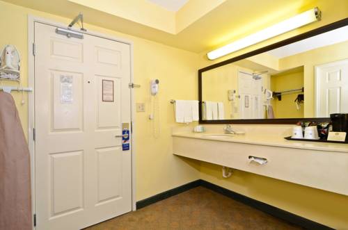 Imagen de la habitación del Hotel Best Western Louisville East Inn and Suites. Foto 13