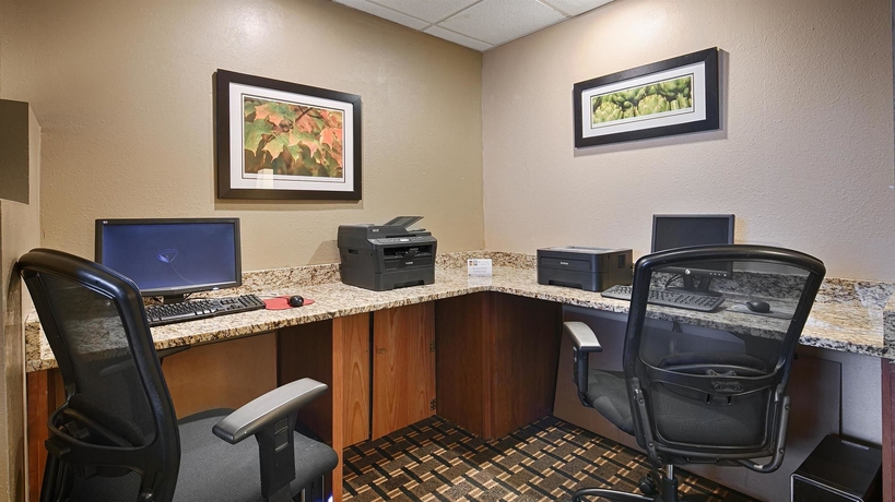 Imagen de los interiores del Hotel Best Western Lower South End. Foto 8