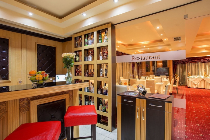 Imagen del bar/restaurante del Hotel Best Western Lozenetz. Foto 3