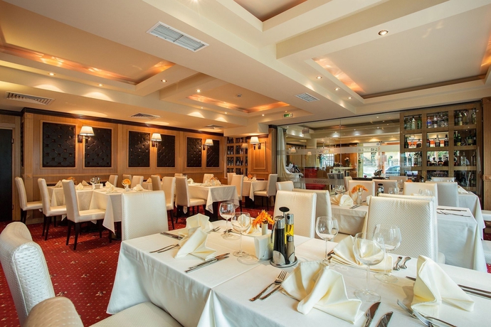 Imagen del bar/restaurante del Hotel Best Western Lozenetz. Foto 5