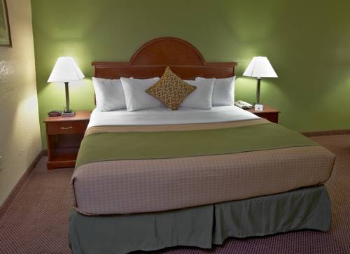 Imagen de la habitación del Hotel Best Western Luxbury Inn Fort Wayne. Foto 13