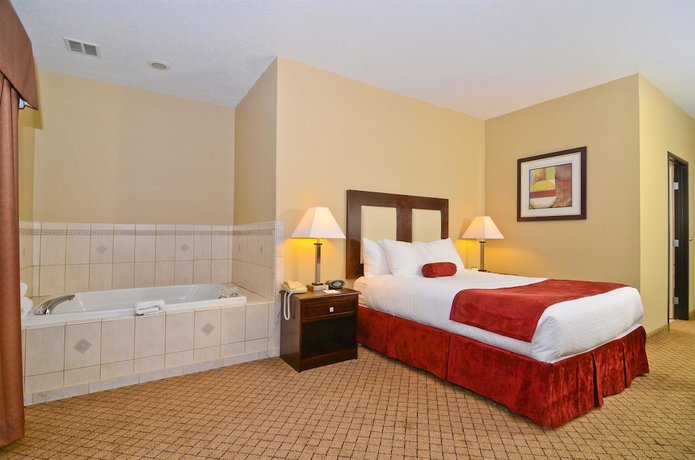 Imagen de la habitación del Hotel Best Western Macomb Inn. Foto 10