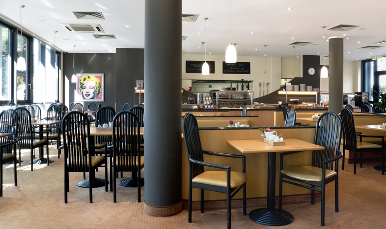 Imagen del bar/restaurante del Hotel Best Western Macrander Dresden. Foto 7