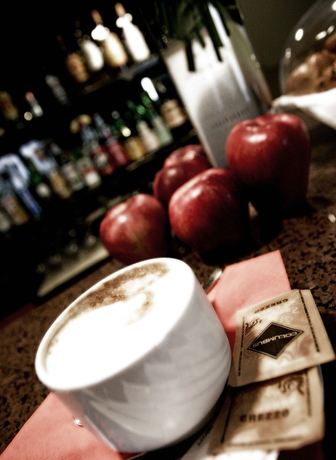 Imagen del bar/restaurante del Hotel Best Western Madison. Foto 2