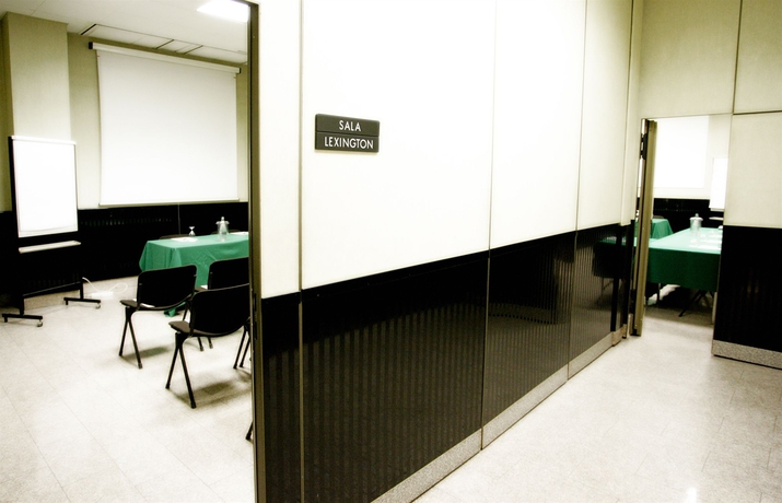 Imagen de los interiores del Hotel Best Western Madison. Foto 15