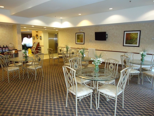 Imagen del bar/restaurante del Hotel Best Western Magnolia Inn and Suites. Foto 3