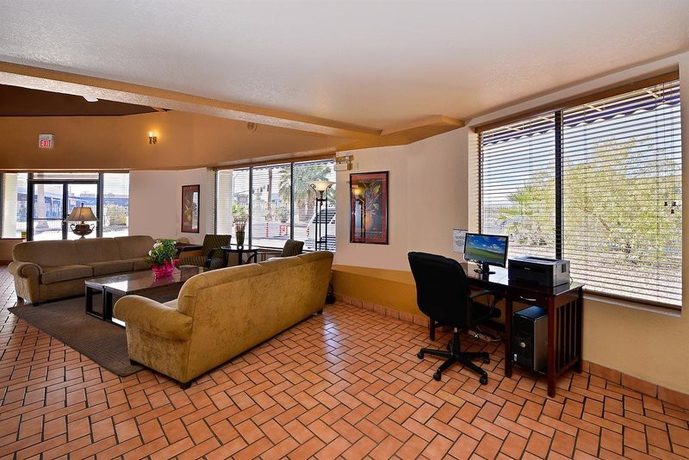 Imagen de los interiores del Hotel Best Western Main Street Inn. Foto 4