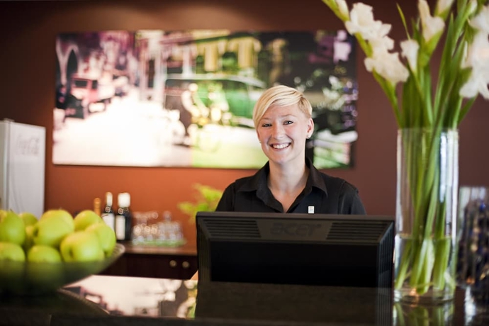 Imagen de los interiores del Hotel Best Western Malmia. Foto 16