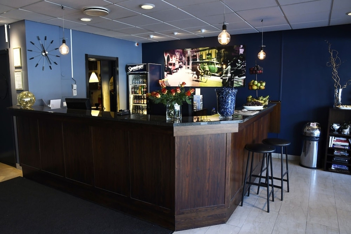 Imagen de los interiores del Hotel Best Western Malmia. Foto 18