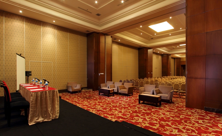 Imagen de los interiores del Hotel Best Western Mangga Dua and Residence. Foto 12