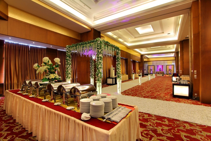 Imagen de los interiores del Hotel Best Western Mangga Dua and Residence. Foto 14