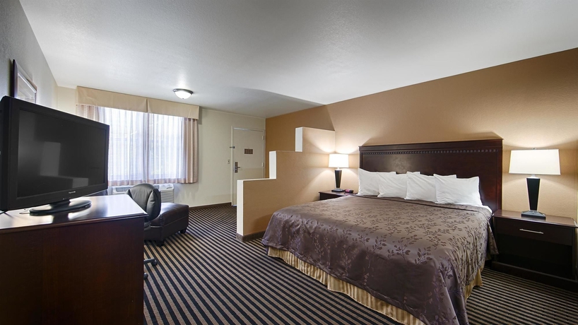 Imagen de la habitación del Hotel Best Western Marina State Beach. Foto 9