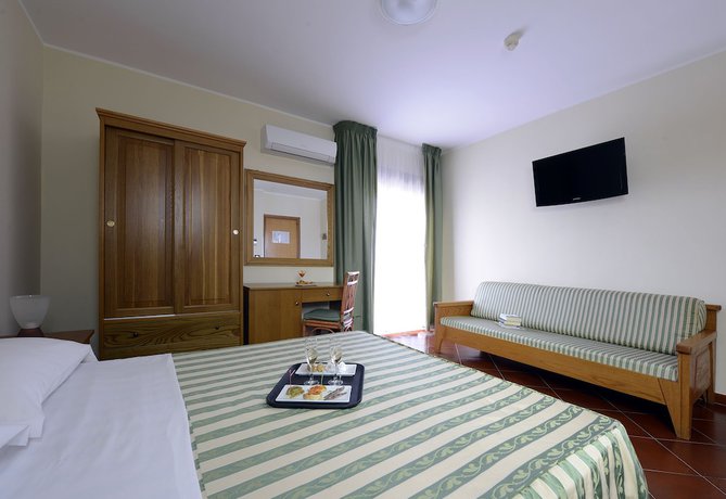 Imagen de la habitación del Hotel Best Western Martello. Foto 16
