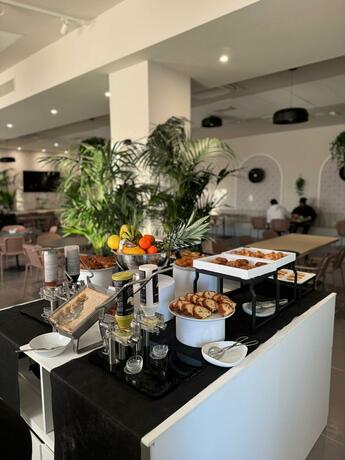 Imagen general del Hotel Best Western Massafra. Foto 19