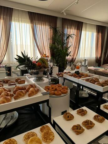 Imagen general del Hotel Best Western Massafra. Foto 25