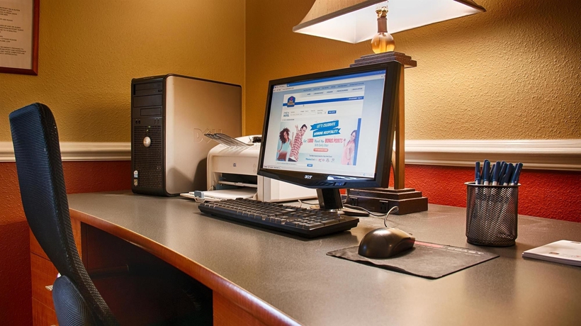Imagen de los interiores del Hotel Best Western Mayport Inn & Suites. Foto 11