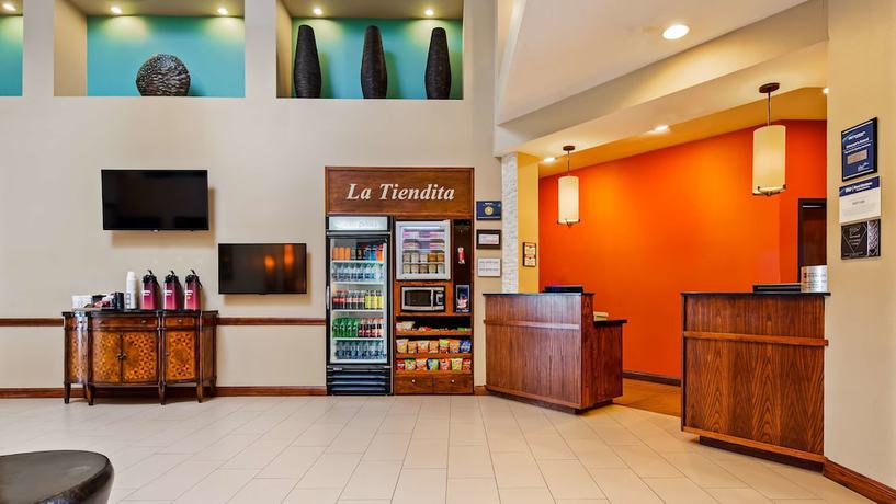 Imagen de los interiores del Hotel Best Western McAllen Medical Center. Foto 16