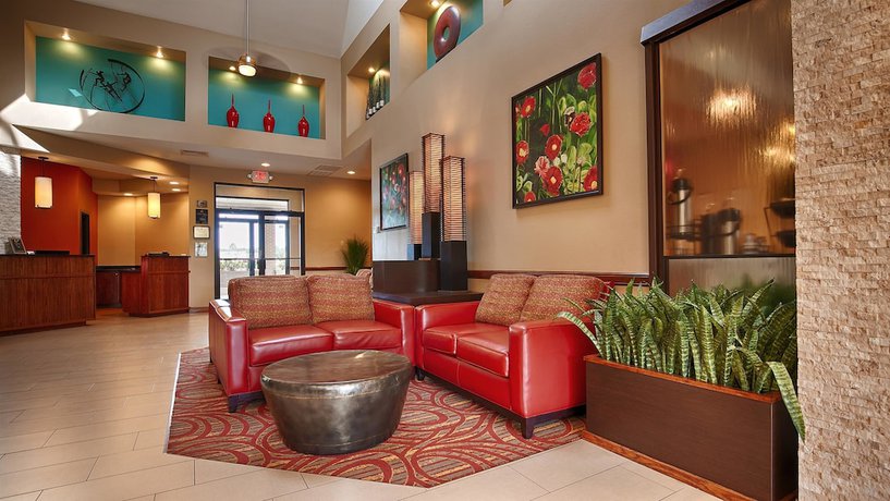 Imagen de los interiores del Hotel Best Western McAllen Medical Center. Foto 19