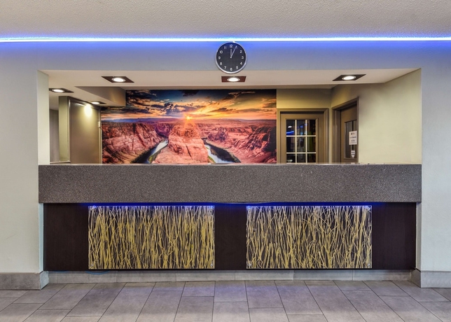 Imagen de los interiores del Hotel Best Western Mccarran Inn. Foto 16