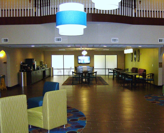 Imagen de los interiores del Hotel Best Western Mcdonough Inn and Suites. Foto 11
