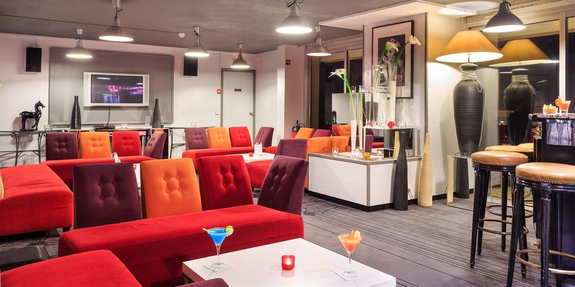 Imagen del bar/restaurante del Hotel Best Western Mediterranee Menton. Foto 2