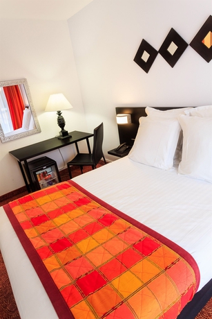 Imagen de la habitación del Hotel Best Western Mediterranee Menton. Foto 9