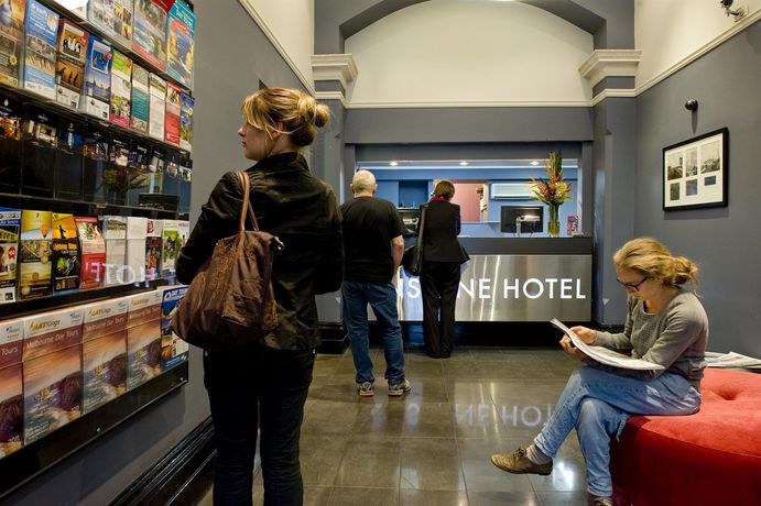 Imagen de los interiores del Hotel Best Western Melbourne City. Foto 16