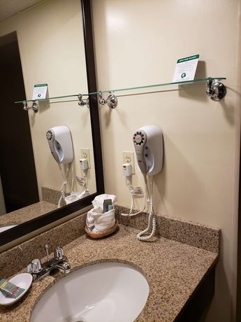 Imagen de la habitación del Hotel Best Western Merry Manor Inn. Foto 11