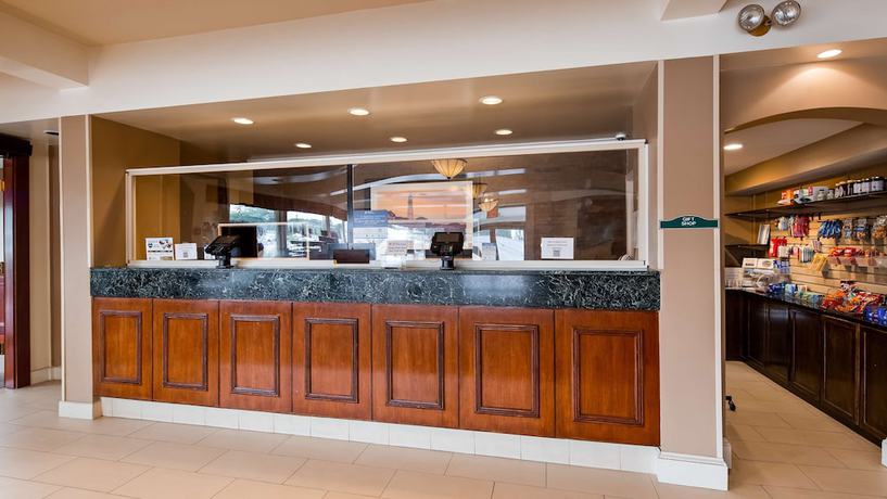 Imagen de los interiores del Hotel Best Western Merry Manor Inn. Foto 19