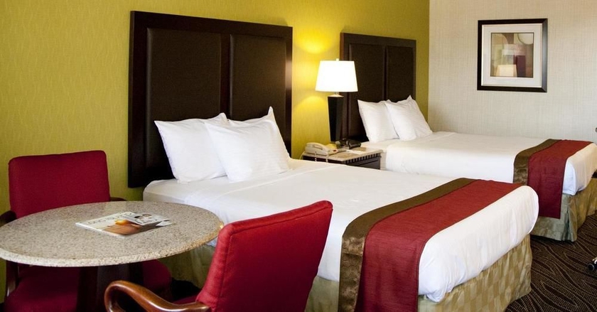 Imagen de la habitación del Hotel Best Western Mill River Manor. Foto 6
