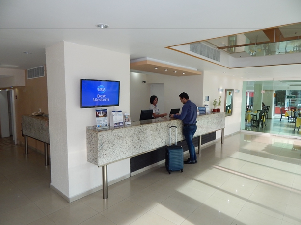 Imagen de los interiores del Hotel Best Western Minatitlan. Foto 17