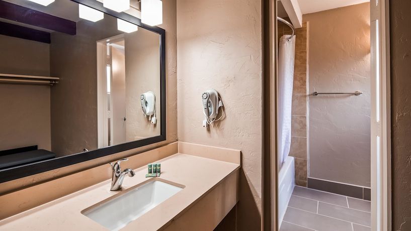 Imagen de la habitación del Hotel Best Western Mission Inn. Foto 9