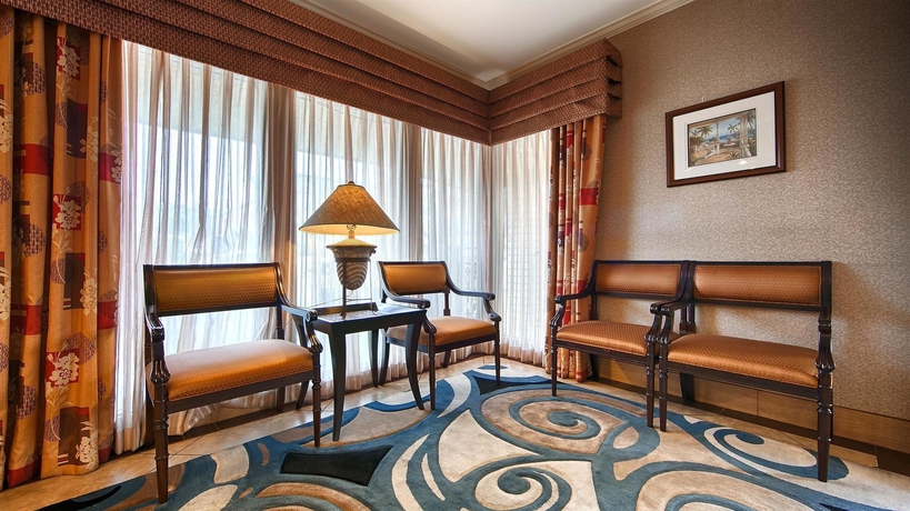 Imagen de los interiores del Hotel Best Western Monterey Park Inn. Foto 12