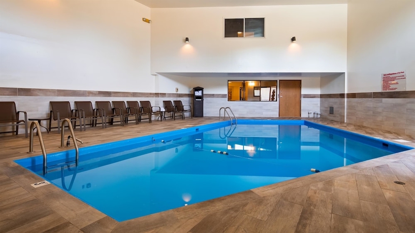Imagen de la piscina del Hotel Best Western Monticello. Foto 18