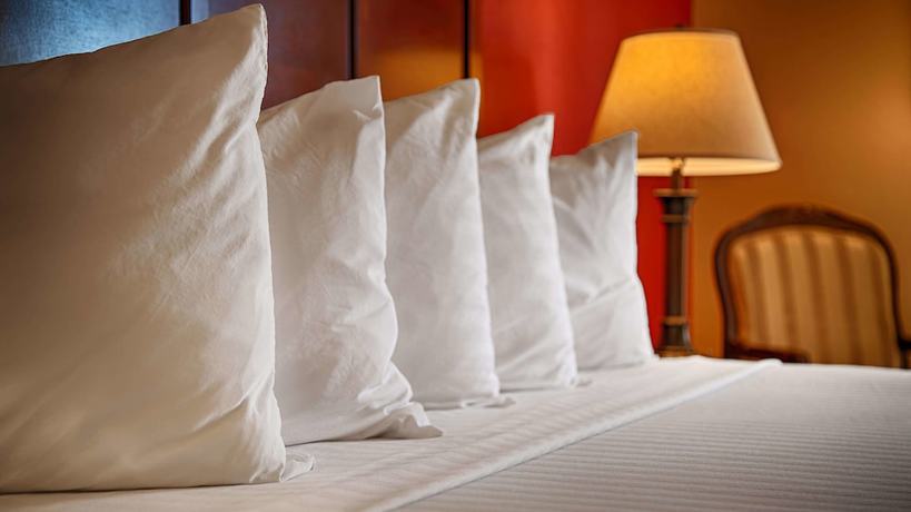 Imagen de la habitación del Hotel Best Western Moreno & Suites. Foto 10