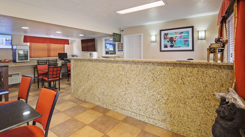 Imagen de los interiores del Hotel Best Western Mountainbrook Inn. Foto 19