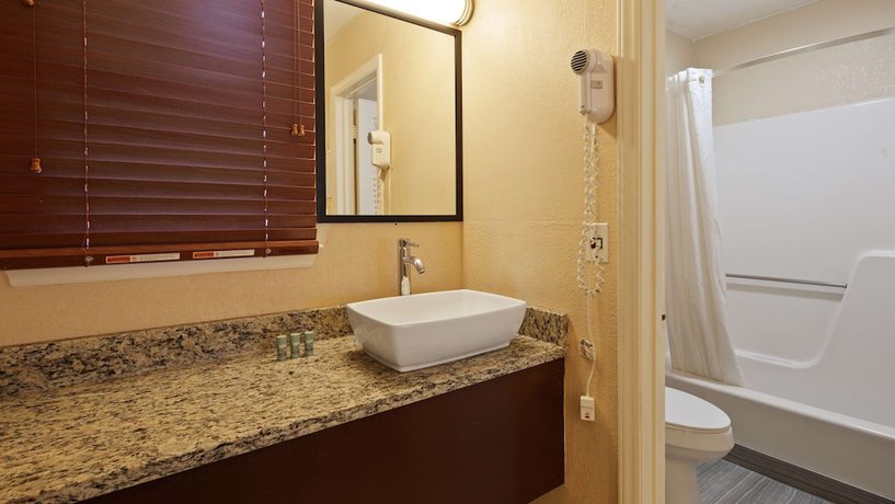 Imagen de la habitación del Hotel Best Western Mountainbrook Inn. Foto 12