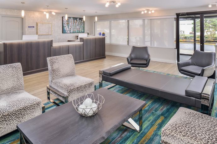 Imagen de los interiores del Hotel Best Western Naperville Inn. Foto 19