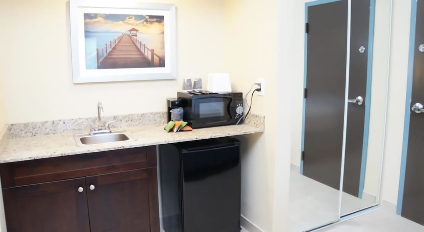 Imagen de la habitación del Hotel Best Western Naples Plaza. Foto 10