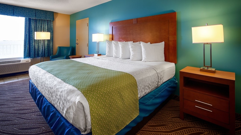 Imagen de la habitación del Hotel Best Western Navarre Waterfront. Foto 3