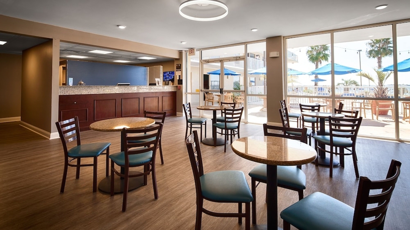 Imagen de los interiores del Hotel Best Western Navarre Waterfront. Foto 11