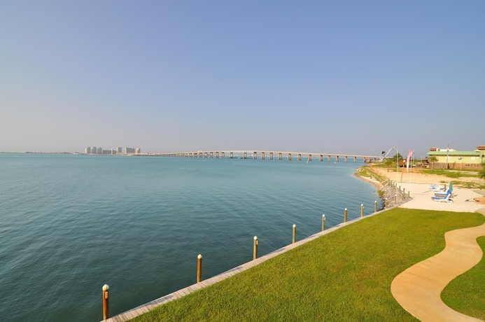 Imagen de los interiores del Hotel Best Western Navarre Waterfront. Foto 15