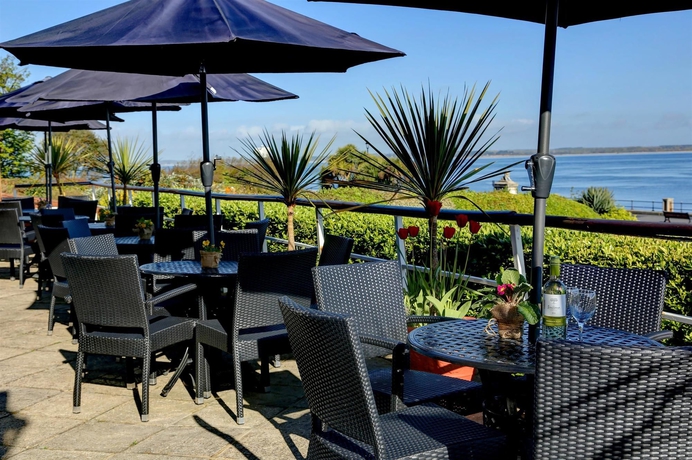 Imagen del bar/restaurante del Hotel Best Western New Holmwood. Foto 6