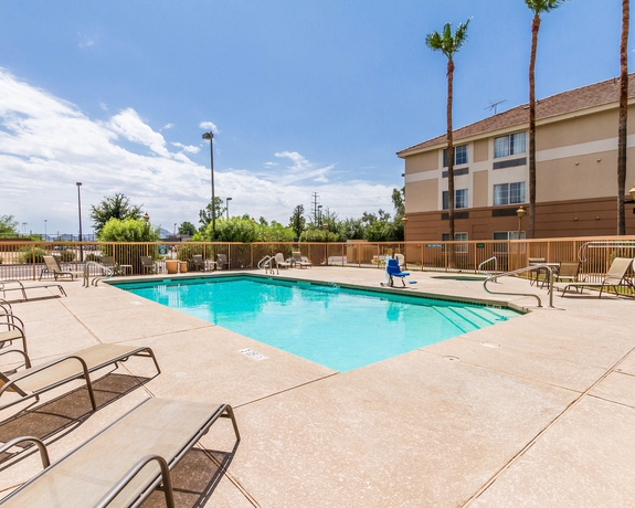 Imagen de la piscina del Hotel Best Western North Phoenix. Foto 15