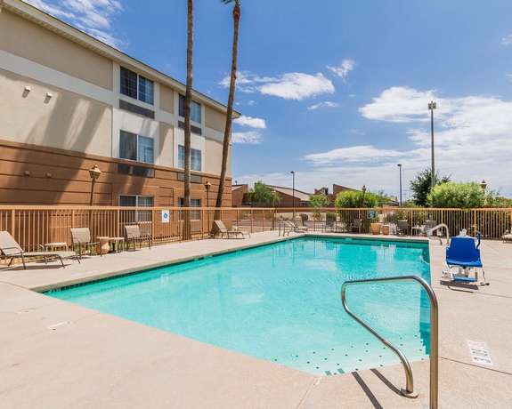 Imagen de la piscina del Hotel Best Western North Phoenix. Foto 16