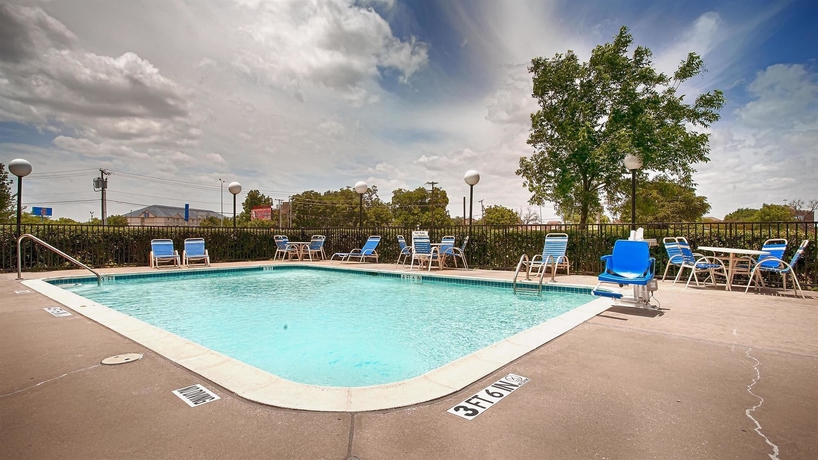 Imagen de la piscina del Hotel Best Western Northwest Inn. Foto 13