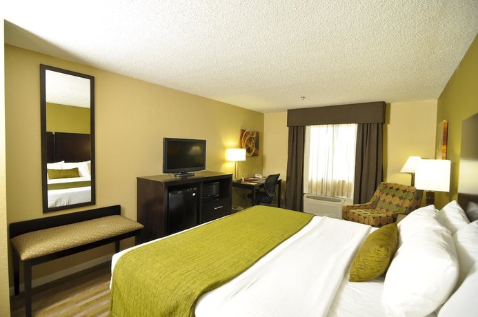 Imagen de la habitación del Hotel Best Western Norwalk. Foto 4