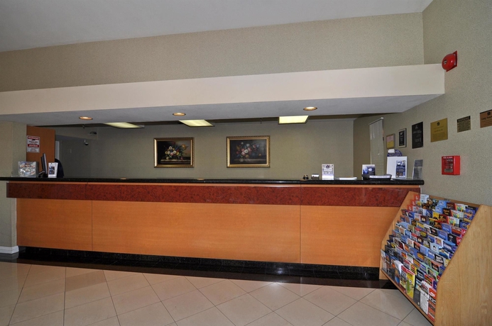 Imagen de los interiores del Hotel Best Western Norwalk Inn. Foto 15