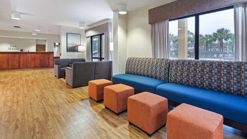 Imagen de los interiores del Hotel Best Western Oak Manor. Foto 19