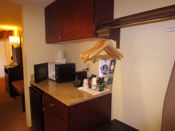 Imagen de la habitación del Hotel Best Western Oak Manor. Foto 16